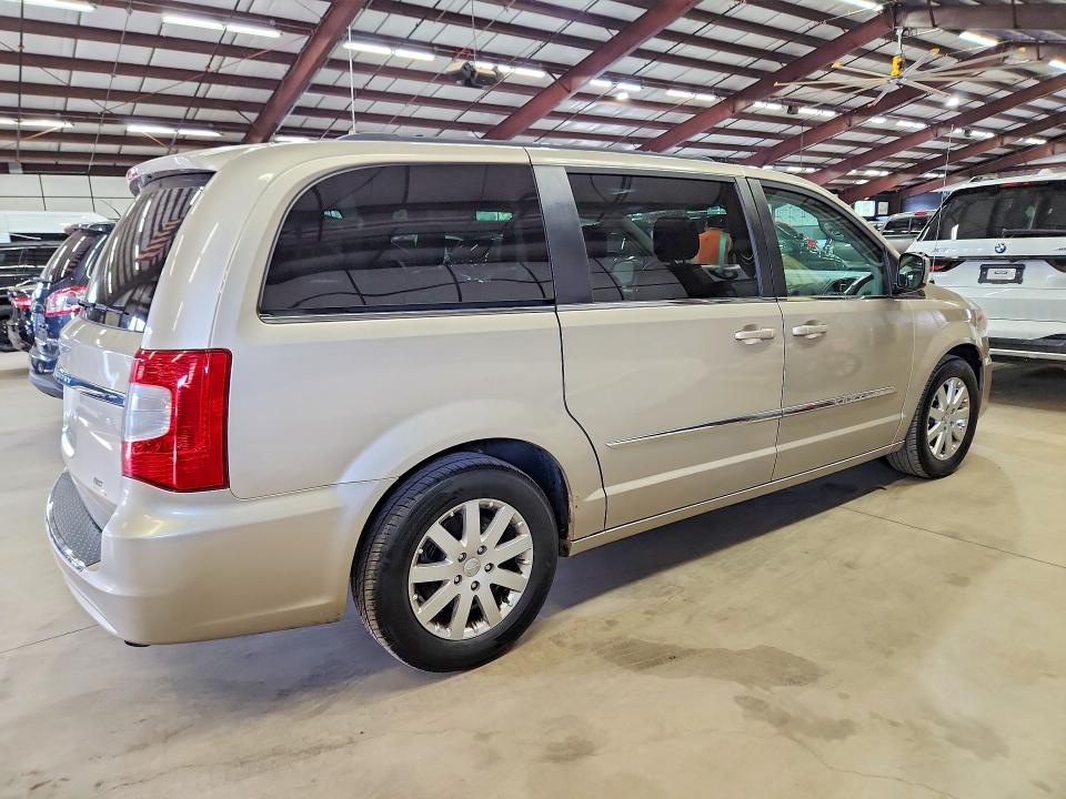 2014 Chrysler Town & country VIN 2C4RC1BG3ER404356 COPART salvage auction — MINOR DENT/SCRATCHES, Nh - Certificate Of Title, sold $1,450 on 2026-07-14 (photo 3)