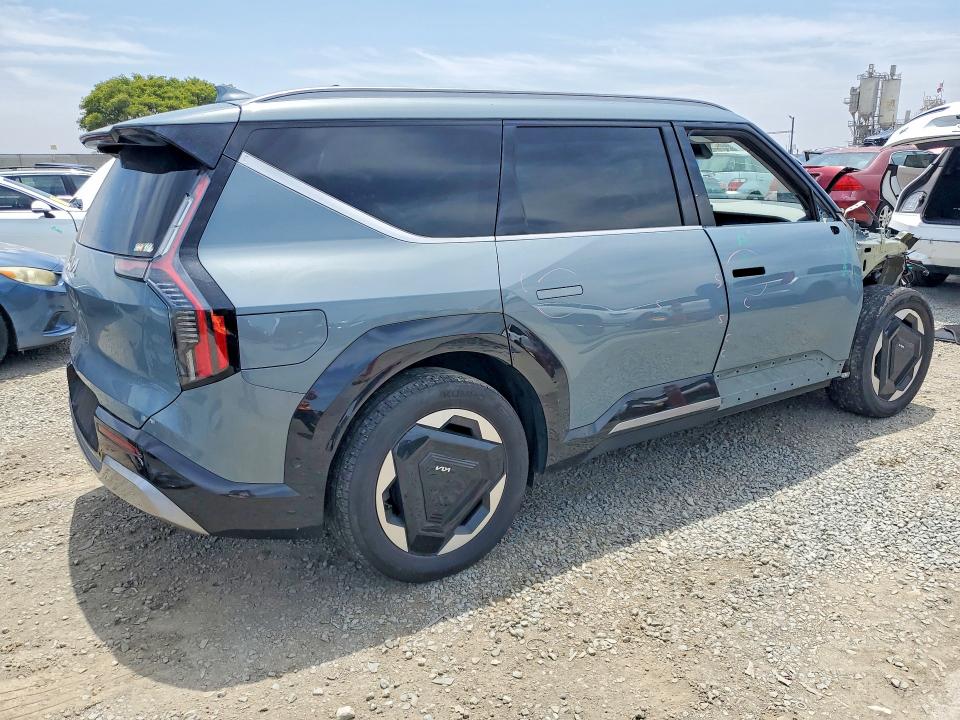2024 Kia Ev9 VIN KNDADFS52R6029773 COPART salvage auction — FRONT END, Ca - Salvage Certificate, sold $12,200 on 2026-07-31 (photo 3)