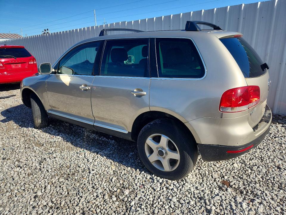 2004 Volkswagen Touareg VIN WVGBC67L24D011997 COPART salvage auction — REAR END, OH - CERT OF TITLE-SALVAGE, sold $300 on 2026-07-31 (photo 2)
