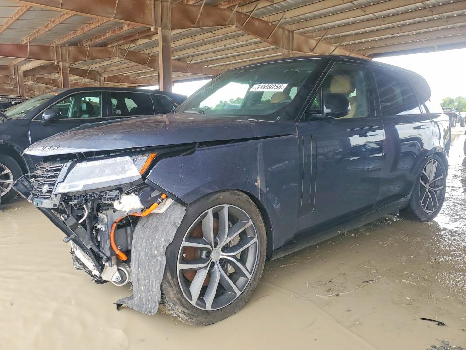 2025 Land rover RANGE ROVER VIN SALKP9F44SA274763 COPART salvage auction — FRONT END, NJ - CERT OF TITLE-SALVAGE, sold $62,000 on 2026-07-31 (photo 1)