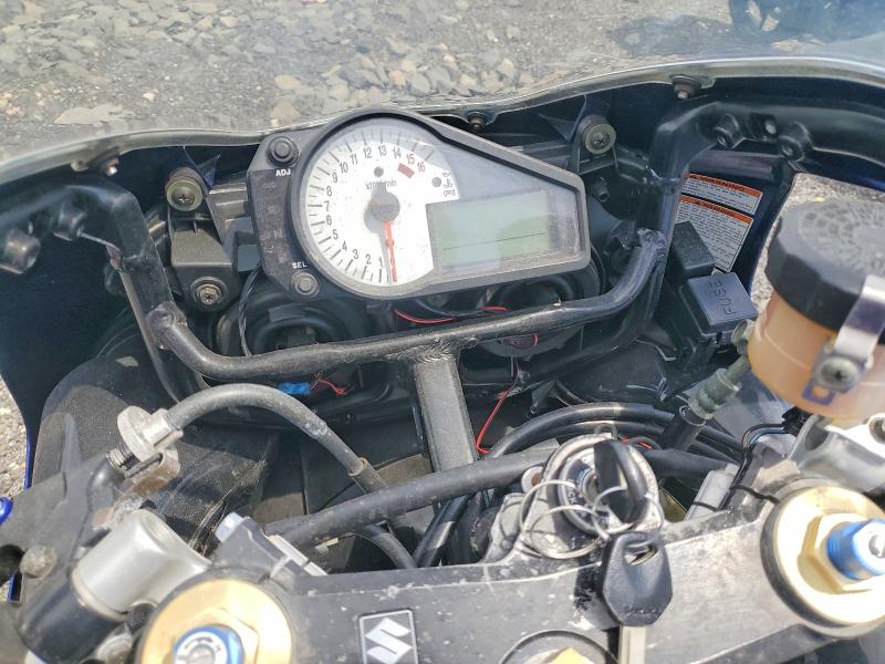2001 Suzuki Gsx-r600 VIN JS1GN7BA412104652 COPART salvage auction — MINOR DENT/SCRATCHES, NY - CERTIFICATE OF TITLE, sold $1,100 on 2026-07-09 (photo 7)
