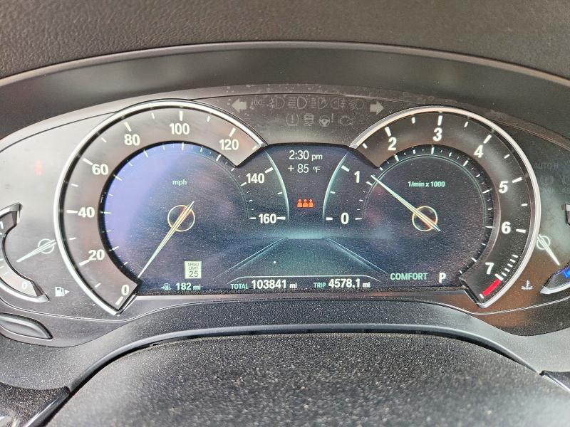 2019 BMW 5er VIN WBAJA5C53KWW22224 COPART salvage auction — REAR END, VA - CERT OF TITLE - SALVAGE, sold $9,300 on 2026-07-08 (photo 9)