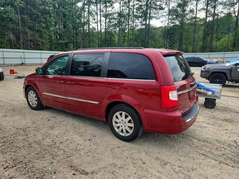 2015 Chrysler Voyager VIN 2C4RC1BG6FR696263 COPART salvage auction — MINOR DENT/SCRATCHES, Nc - Dealer Only Clean Title, sold $1,100 on 2026-07-17 (photo 2)