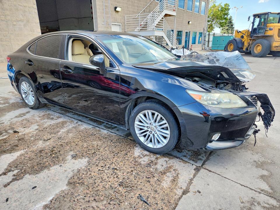 2013 Lexus Es 350 VIN JTHBK1GG0D2067069 COPART salvage auction — Burn Engine, AZ - CERT OF TITLE - SALVAGE, sold $1,400 on 2026-07-27 (photo 4)
