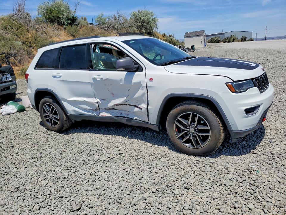 2018 Jeep VIN 1C4RJFLG2JC142818 COPART salvage auction — SIDE, Nv - Salvage Title, sold $6,300 on 2026-07-02 (photo 4)
