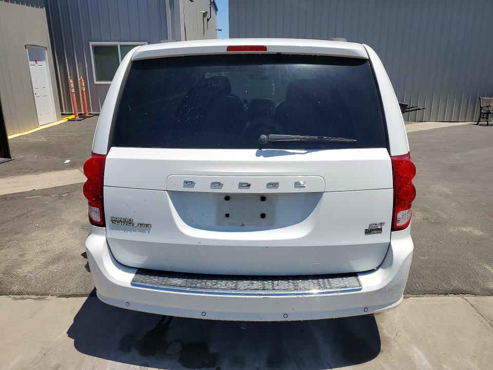 2014 Dodge Caravan VIN 2C4RDGCG5ER344885 COPART salvage auction — MINOR DENT/SCRATCHES, Ca - Dis/Dlr/Exp Only Clean Title, sold $375 on 2026-08-27 (photo 6)