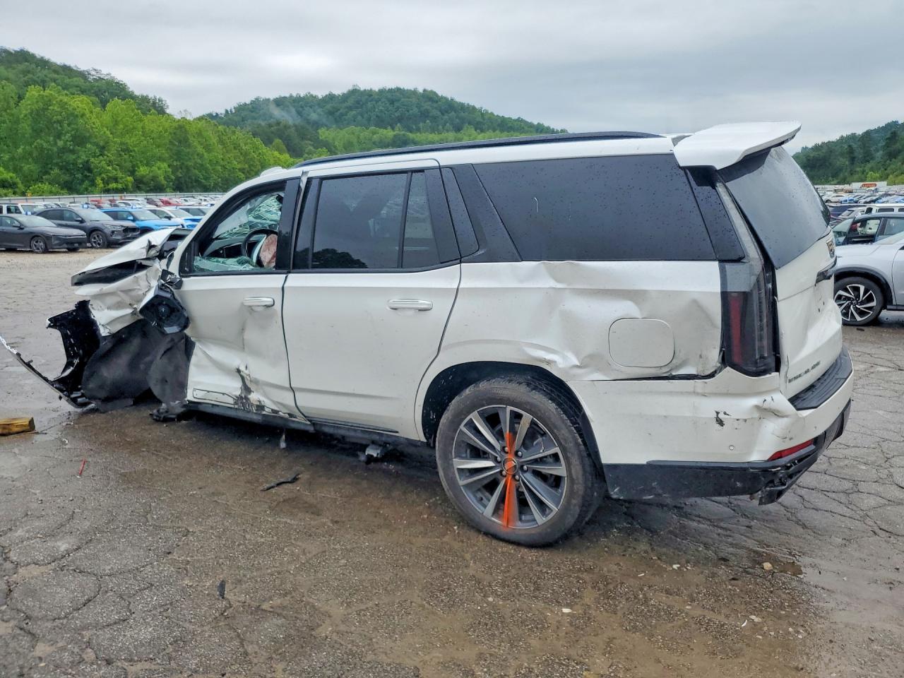 2025 Cadillac Escalade VIN 1GYS9ERL9SR312027 COPART salvage auction — Front End, WV - SALVAGE CERTIFICATE, sold $37,250 on 2026-07-02 (photo 2)