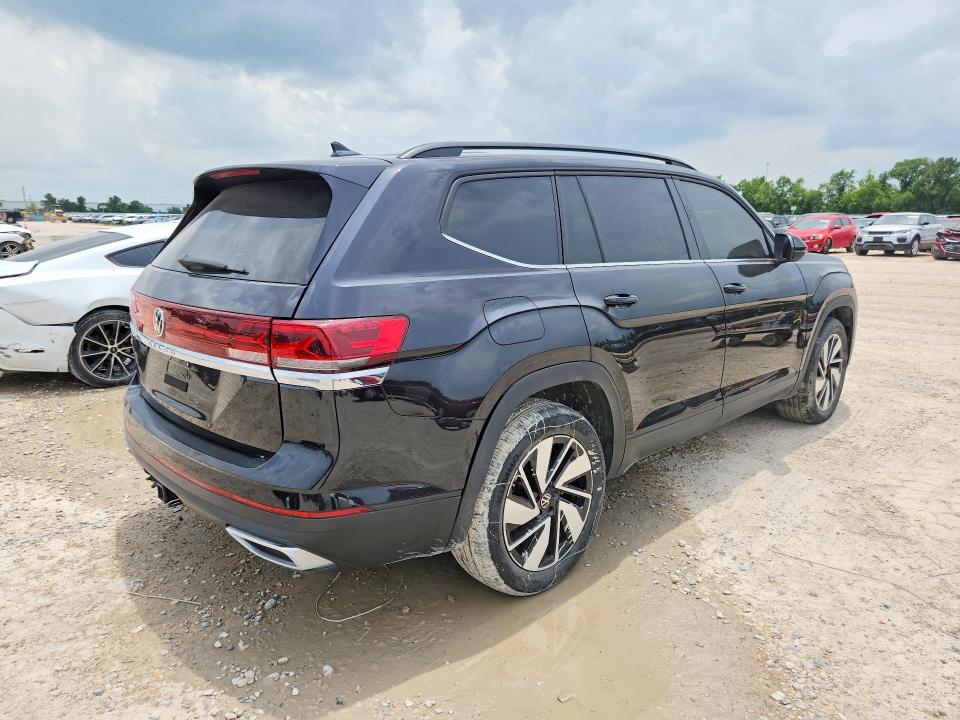 2024 Volkswagen Atlas VIN 1V2JR2CA3RC597312 COPART salvage auction — WATER/FLOOD, Tx - Salvage Title-Flood Damage, sold $12,600 on 2026-07-28 (photo 3)