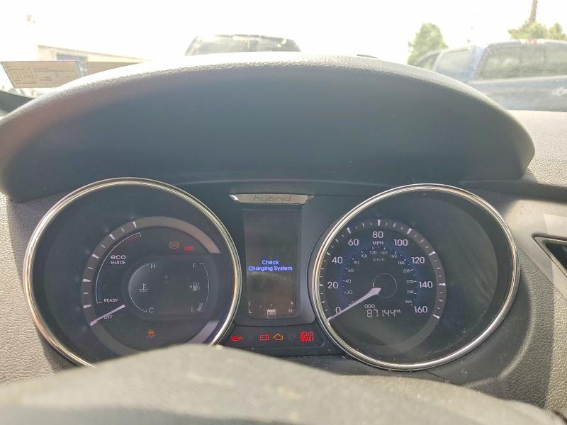 2012 Hyundai VIN KMHEC4A46CA039076 COPART salvage auction — MINOR DENT/SCRATCHES, PA - CERT OF TITLE, sold $125 on 2026-07-22 (photo 9)