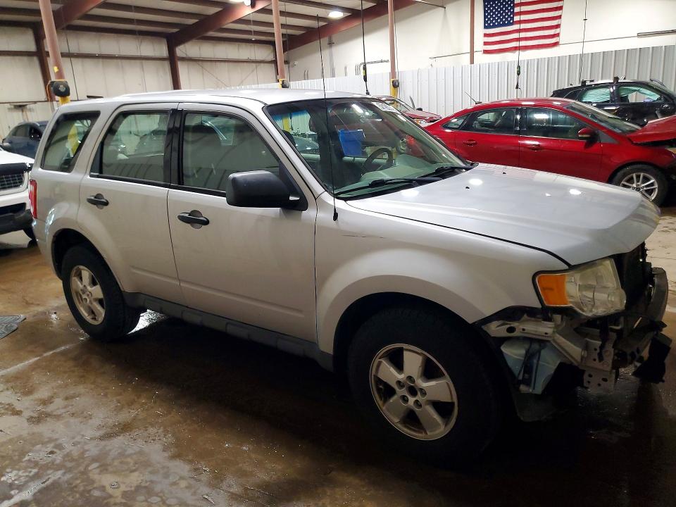 2012 Ford Escape VIN 1FMCU0C71CKC37868 COPART salvage auction — FRONT END, PA - CERTIFICATE OF SALVAGE, sold $775 on 2026-07-09 (photo 4)