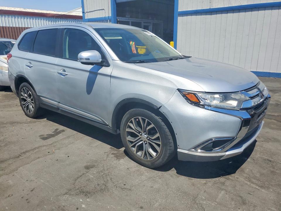 2017 Mitsubishi Outlander VIN JA4AD3A36HZ037011 COPART salvage auction — REAR END, NV - CERT OF TITLE-REBUILT TOTAL LO, sold $2,300 on 2026-07-20 (photo 4)