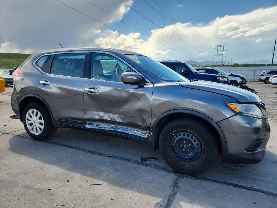 2015 Nissan Rogue VIN KNMAT2MV1FP518891 COPART salvage auction — SIDE, Co - Public - Salvage Title, sold $425 on 2026-07-22 (photo 4)