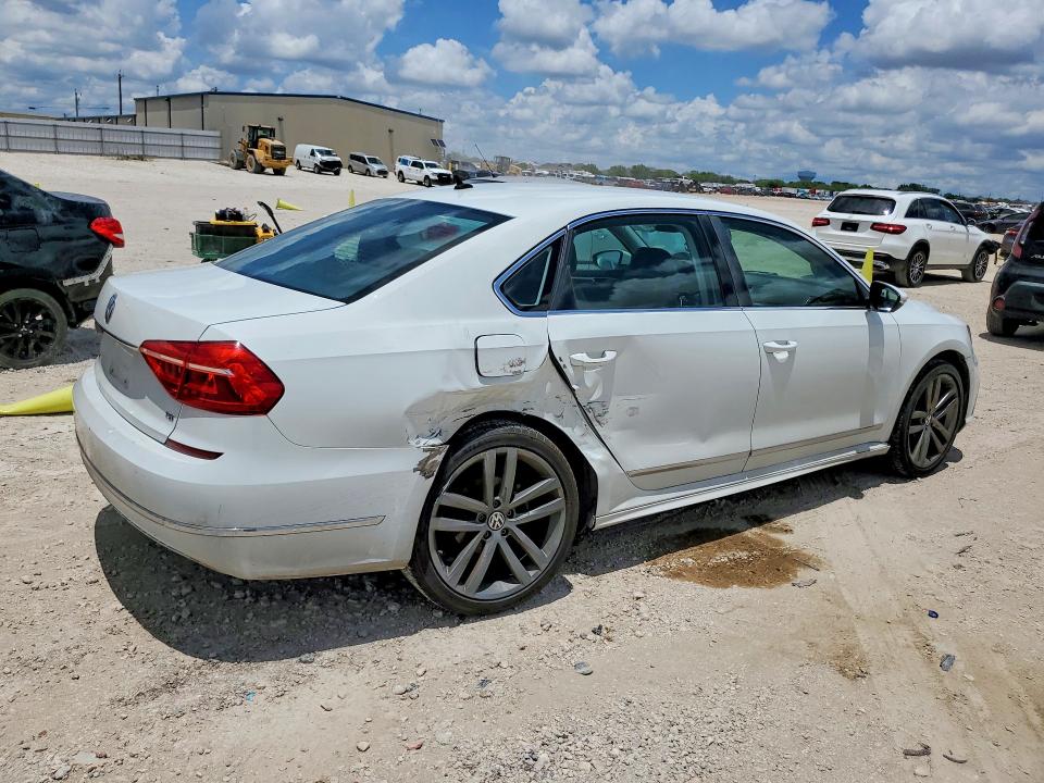 2016 Volkswagen Passat VIN 1VWAT7A30GC038346 COPART salvage auction — SIDE, Tx - Salvage Vehicle Title, sold $1,400 on 2026-07-02 (photo 3)