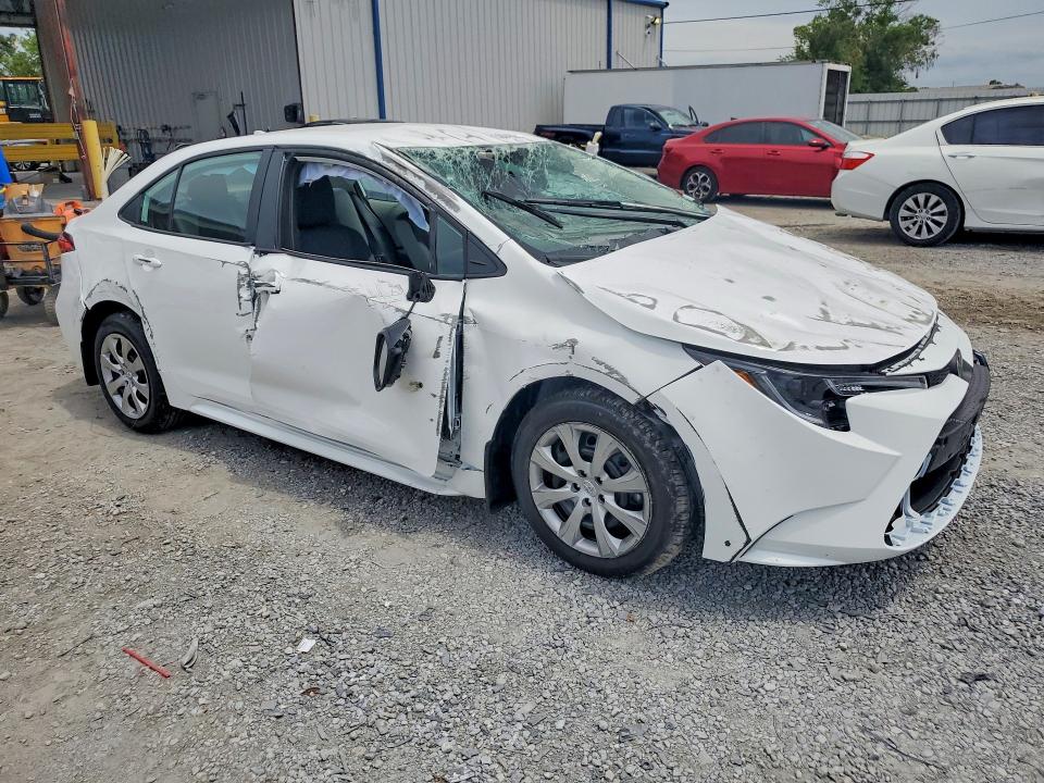 2026 Toyota Corolla VIN 5YFB4MDEXTP455605 COPART salvage auction — ROLLOVER, Fl - Certificate Of Destruction, sold $3,850 on 2026-07-31 (photo 4)