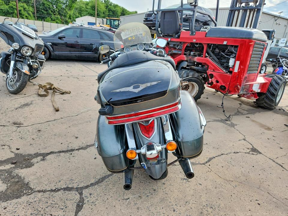 2011 Kawasaki Vn1700 VIN JKBVNRB16BA002114 COPART salvage auction — FRONT END, PA - CERTIFICATE OF SALVAGE, sold $1,300 on 2026-07-20 (photo 4)