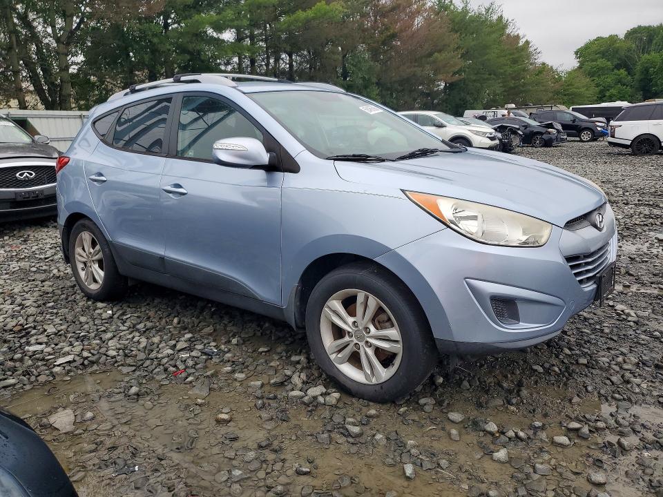 2012 Hyundai Tucson VIN KM8JUCAC9CU417063 COPART salvage auction — NORMAL WEAR, Nj - Certificate Of Title, sold $1,950 on 2026-07-14 (photo 4)