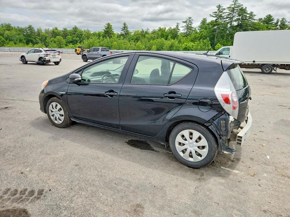 2013 Toyota Prius c VIN JTDKDTB35D1533127 COPART salvage auction — REAR END, Me - Cert Of Title-Salvage Collisio, sold $900 on 2026-07-17 (photo 2)