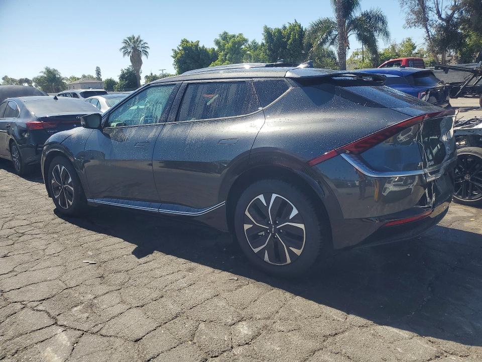 2023 Kia Ev6 VIN KNDC34LA3P5604848 COPART salvage auction — UNDERCARRIAGE, CA - NON-REPAIRABLE VEHICLE CERT, sold $2,750 on 2026-07-13 (photo 2)