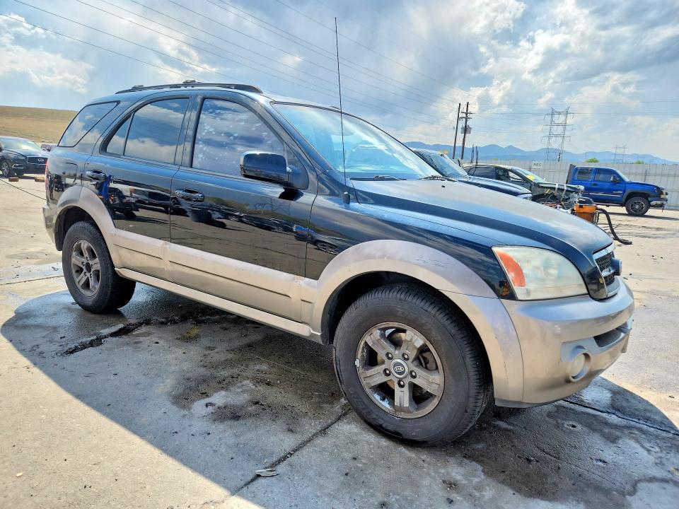 2004 Kia Sorento VIN KNDJC733145267666 COPART salvage auction — SIDE, CO - PUBLIC - SALVAGE TITLE, sold $325 on 2026-07-22 (photo 4)