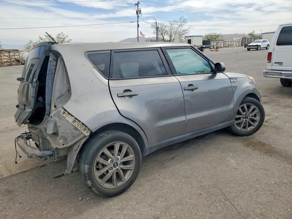2017 Kia Soul VIN KNDJP3A52H7422513 COPART salvage auction — SIDE, Tx - Salvage Vehicle Title, sold $1,250 on 2026-07-17 (photo 3)