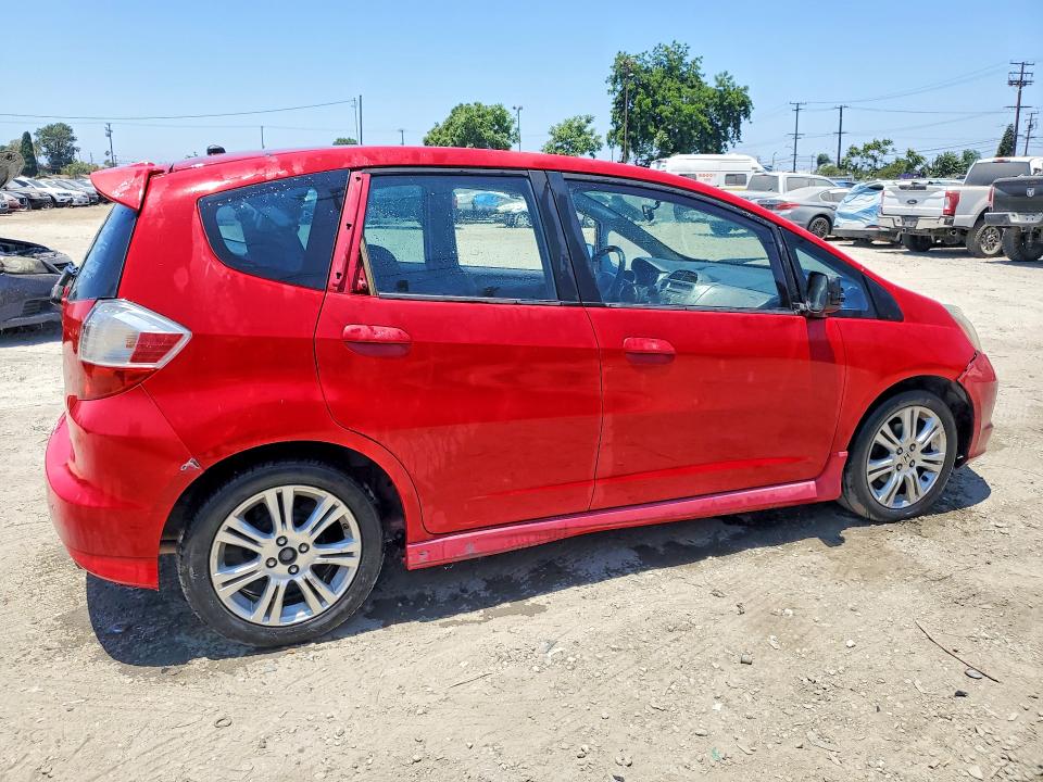 2009 Honda Fit VIN JHMGE88459S011517 COPART salvage auction — MINOR DENT/SCRATCHES, Ca - Dlr/Dis/Exp Only Salvage Title, sold $900 on 2026-07-06 (photo 3)