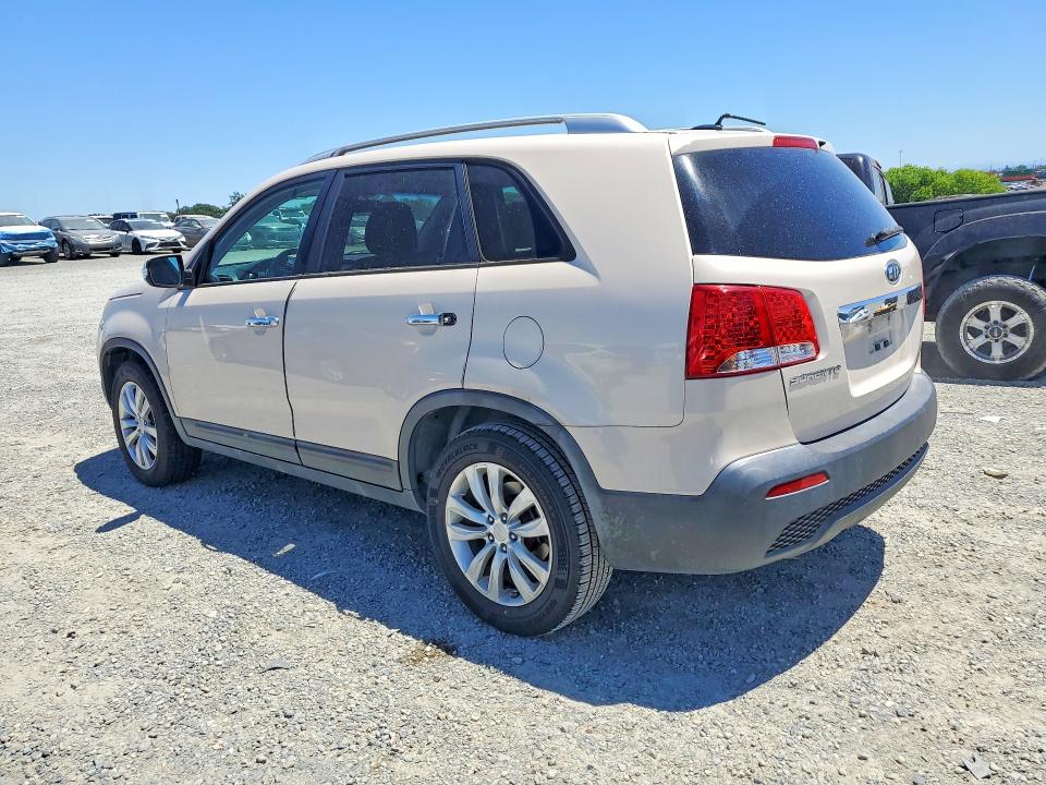 2011 Kia Sorento VIN 5XYKT4A22BG099795 COPART salvage auction — MECHANICAL, Ca - Dis/Dlr/Exp Only Clean Title (P), sold $800 on 2026-07-30 (photo 2)