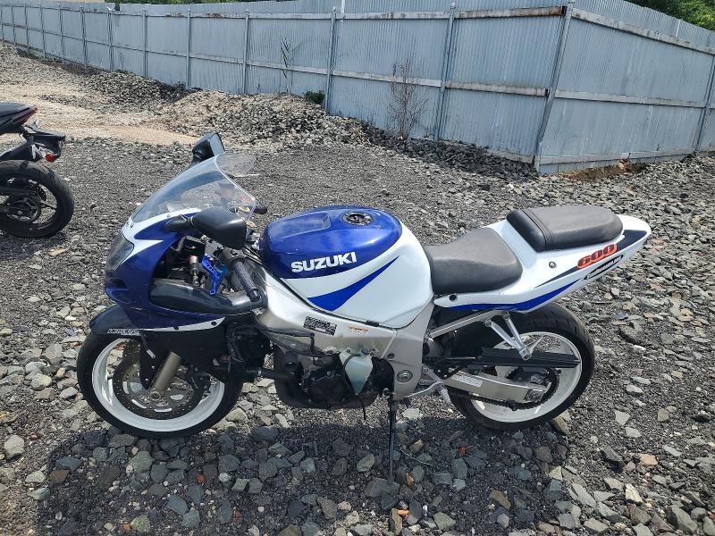 2001 Suzuki Gsx-r600 VIN JS1GN7BA412104652 COPART salvage auction — MINOR DENT/SCRATCHES, NY - CERTIFICATE OF TITLE, sold $1,100 on 2026-07-09 (photo 3)