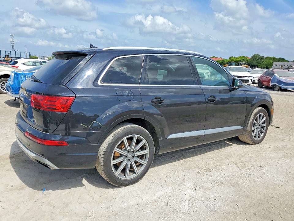 2019 Audi Q7 VIN WA1AAAF78KD001897 COPART salvage auction — MINOR DENT/SCRATCHES, Ny - Certificate Of Title, sold $3,350 on 2026-07-09 (photo 3)