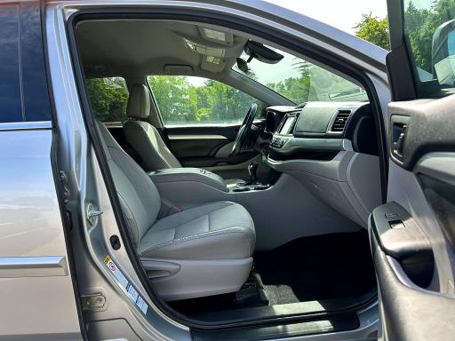 2018 Toyota Highlander VIN 5TDBZRFH4JS906070 COPART salvage auction — MECHANICAL, Ny - Certificate Of Title (P), sold $11,100 on 2026-07-29 (photo 8)