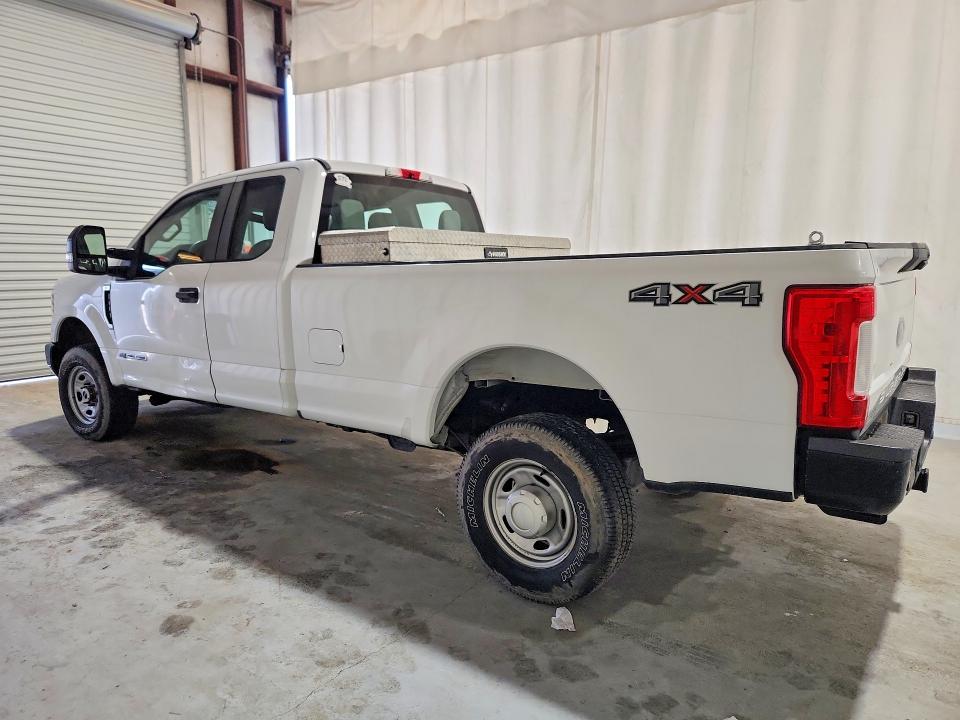 2018 Ford F-350 super duty VIN 1FT8X3BT3JEB36683 COPART salvage auction — SIDE, LA - CERTIFICATE OF TITLE, sold $4,750 on 2026-07-09 (photo 2)