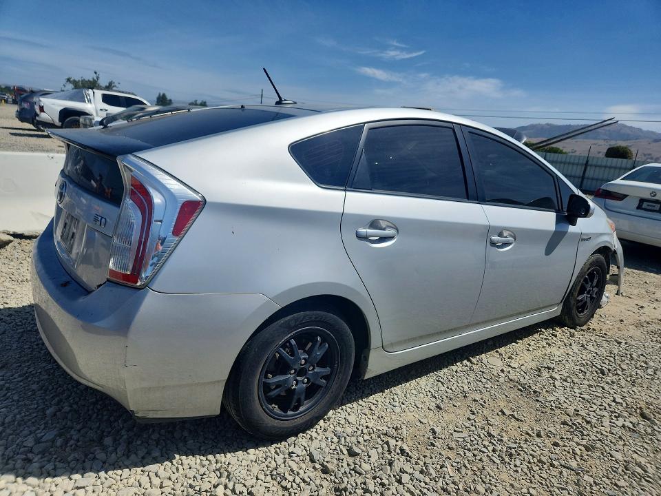 2015 Toyota Prius VIN JTDKN3DU4F0428946 COPART salvage auction — FRONT END, CA - SALVAGE CERTIFICATE, sold $1,700 on 2026-07-09 (photo 3)