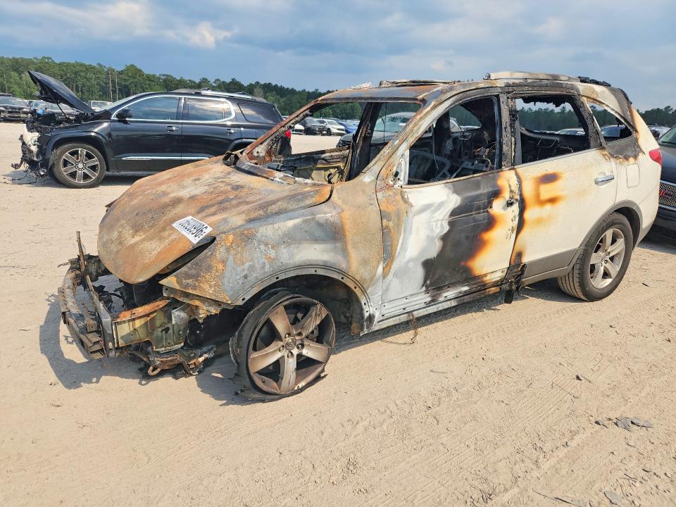 2011 Hyundai Veracruz VIN KM8NU4CCXBU153936 COPART salvage auction — BURN, Sc - Cert Of Title-Salvage Fire, sold $250 on 2026-07-29 (photo 1)