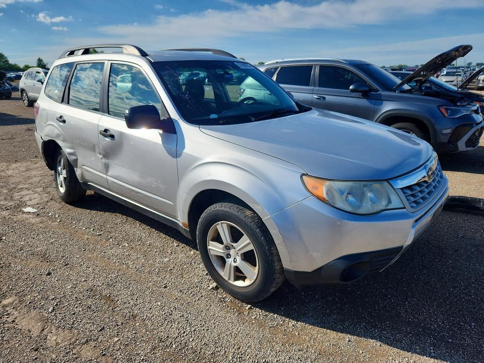2011 Subaru Forester VIN JF2SHBBC3BH777170 COPART salvage auction — SIDE, IL - SALVAGE CERTIFICATE, sold $725 on 2026-07-28 (photo 4)