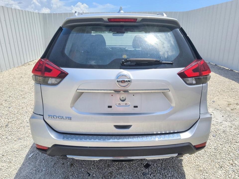 2019 Nissan Rogue sport VIN KNMAT2MT5KP555077 COPART salvage auction — NORMAL WEAR, Fl - Certificate Of Title, sold $1,500 on 2026-07-28 (photo 6)