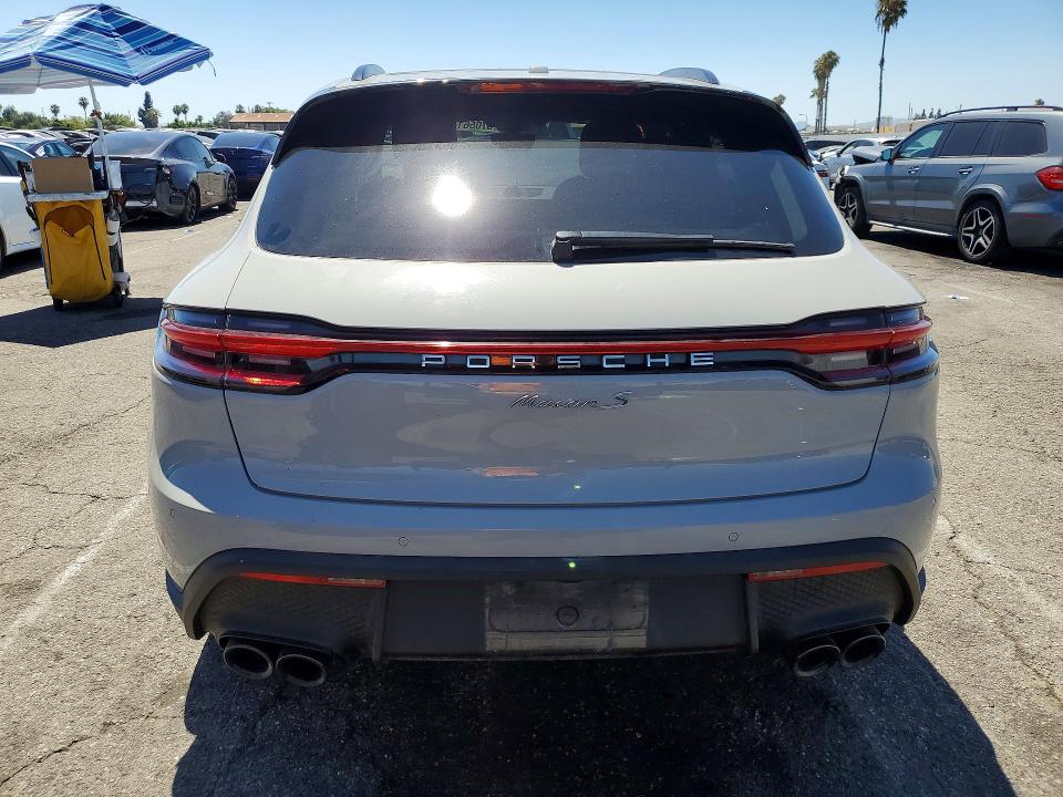 2022 Porsche VIN WP1AG2A57NLB21473 COPART salvage auction — WATER/FLOOD, Ca - Dis/Dlr/Exp Clean W/Salv Hist (P), sold $12,400 on 2026-07-29 (photo 6)