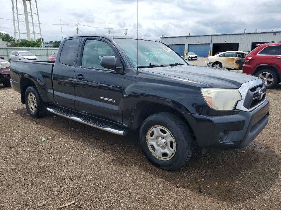 2015 Toyota Tacoma VIN 5TFTX4CN6FX047900 COPART salvage auction — HAIL, Il - Salvage Certificate, sold $4,700 on 2026-07-31 (photo 4)