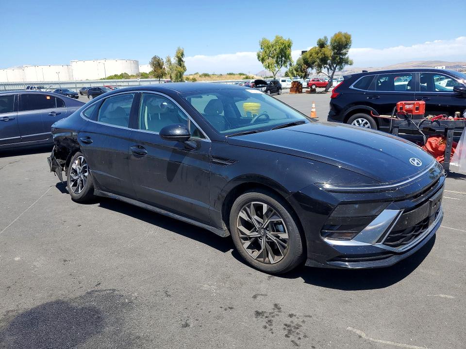 2024 Hyundai Sonata VIN KMHL64JA1RA381161 COPART salvage auction — REAR END, Ca - Salvage Certificate, sold $5,300 on 2026-07-08 (photo 4)