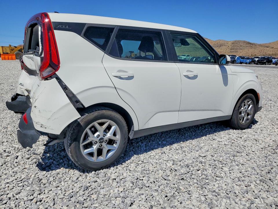 2022 Kia Soul VIN KNDJ23AU1N7160887 COPART salvage auction — REAR END, Nv - Salvage Title, sold $2,550 on 2026-07-15 (photo 3)
