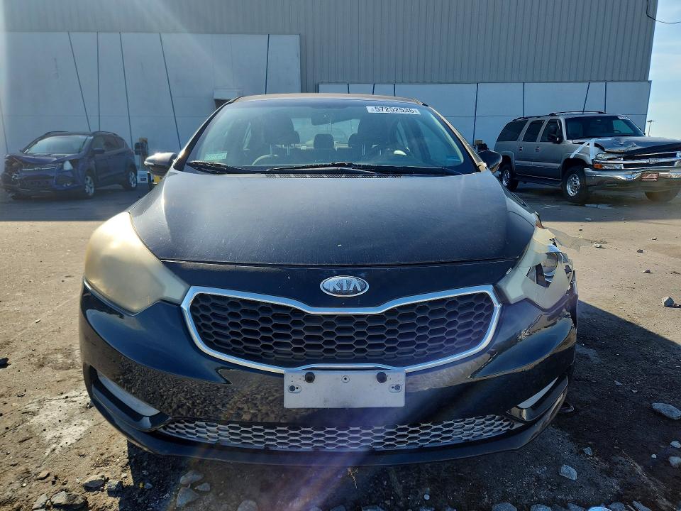 2014 Kia Forte VIN KNAFX4A61E5215975 COPART salvage auction — FRONT END, Fl - Cert Of Title Slvg Rebuildable, sold $425 on 2026-07-15 (photo 5)