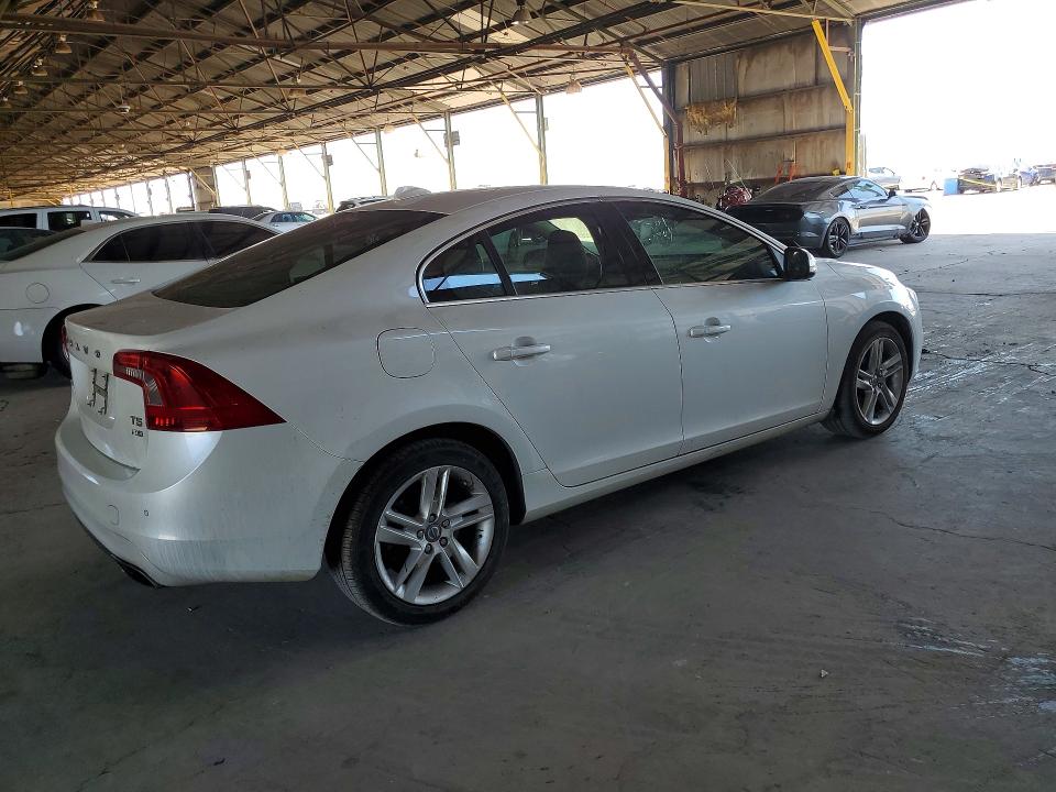 2015 Volvo S60 VIN YV1612TD0F2301716 COPART salvage auction — MECHANICAL, Az - Certificate Of Title, sold $1,100 on 2026-07-08 (photo 3)