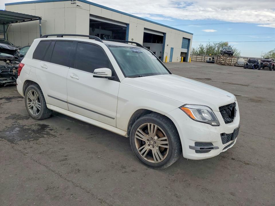 2015 Mercedes-benz VIN WDCGG8JB6FG393795 COPART salvage auction — HAIL, Nm - Certificate Of Title (P), sold $3,850 on 2026-07-18 (photo 4)