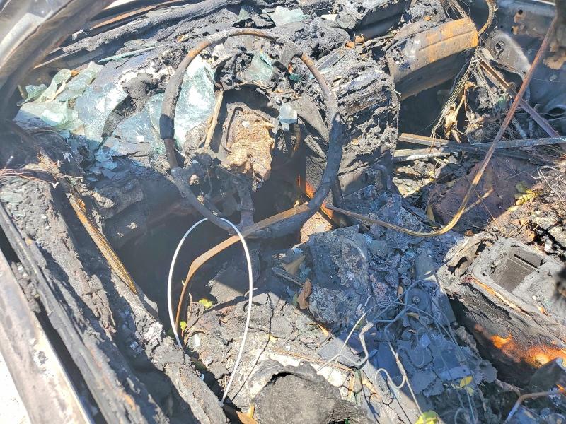 2002 Lexus Ls 430 VIN JTHBN30F020087335 COPART salvage auction — BURN, Al - Cert Of Title-Salvage Title, sold $225 on 2026-07-09 (photo 8)