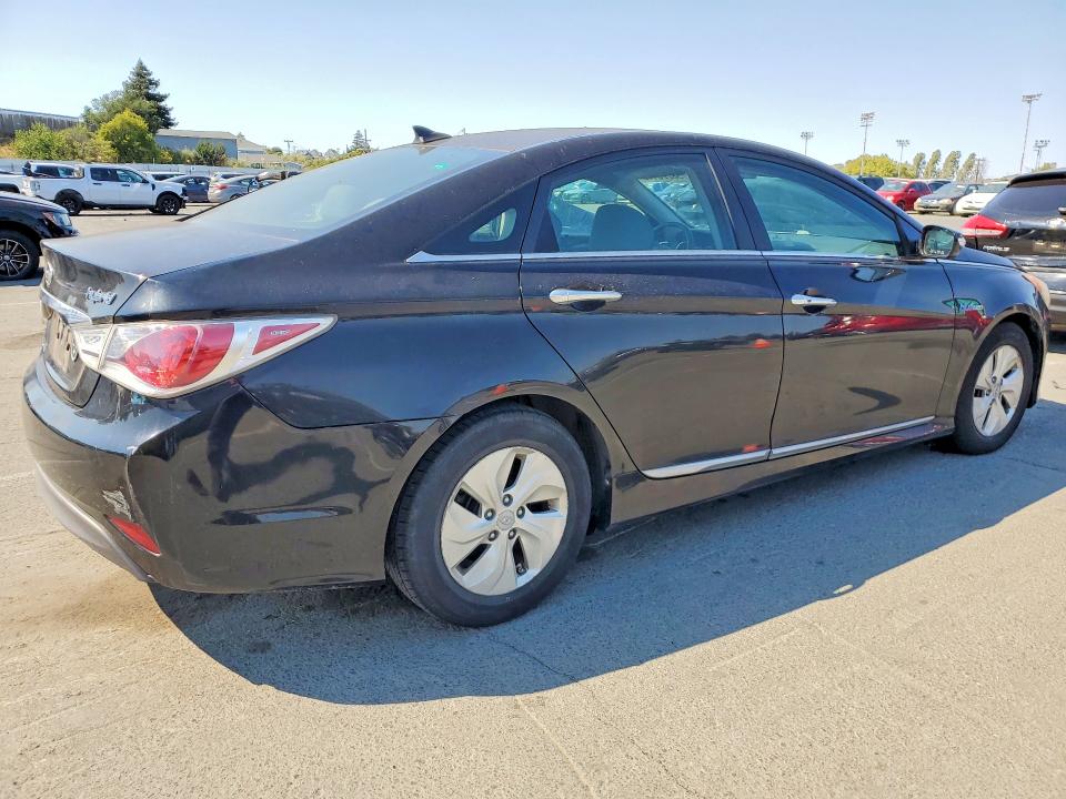 2013 Hyundai Sonata VIN KMHEC4A45DA051298 COPART salvage auction — WATER/FLOOD, Ca - Salvage Certificate, sold $200 on 2026-07-06 (photo 3)