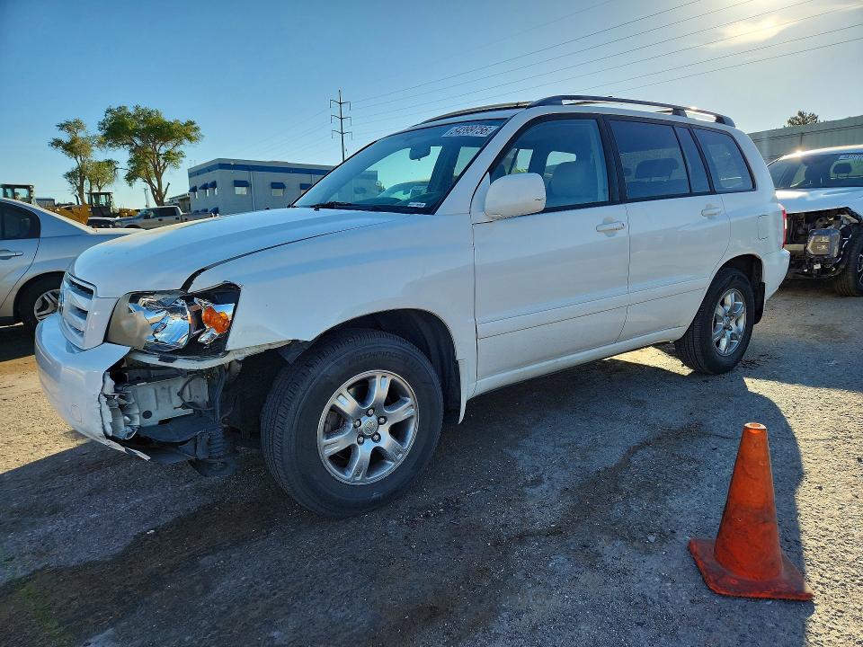 2005 Toyota Highlander VIN JTEDP21A950086816 COPART salvage auction — FRONT END, NM - CERT OF TITLE-SALVAGE (P), sold $2,050 on 2026-07-13 (photo 1)