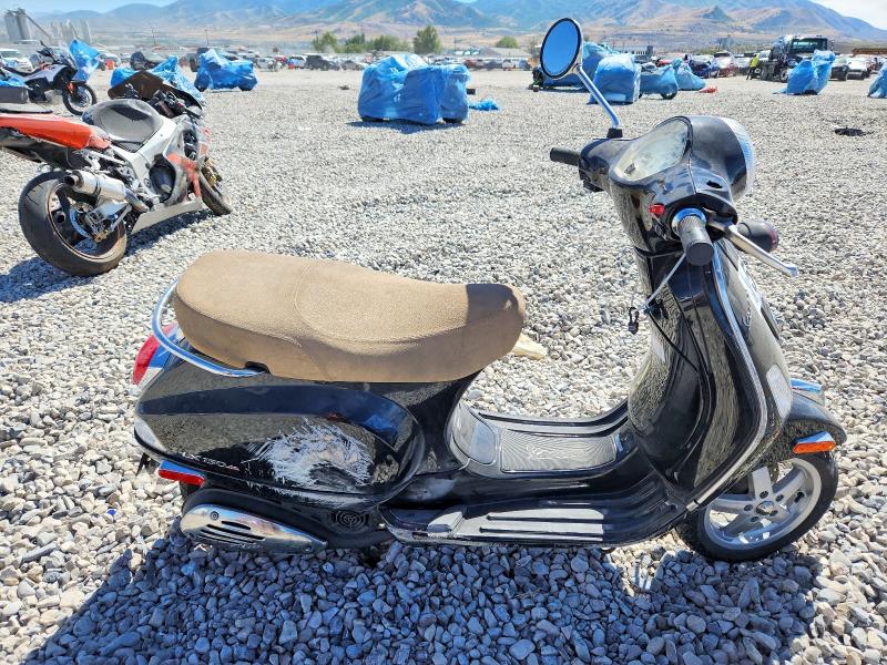 2013 Vespa - VIN ZAPM688F8D5003890 — COPART salvage auction photo