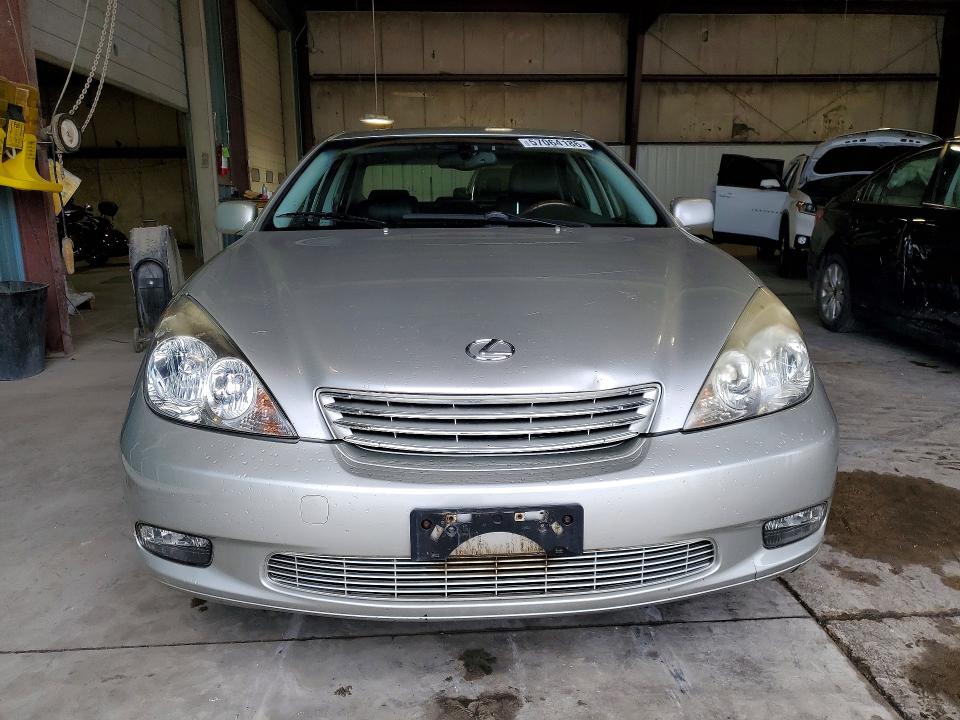 2002 Lexus ES VIN JTHBF30G725013077 COPART salvage auction — SIDE, Il - Salvage Certificate, sold $1,650 on 2026-07-08 (photo 5)