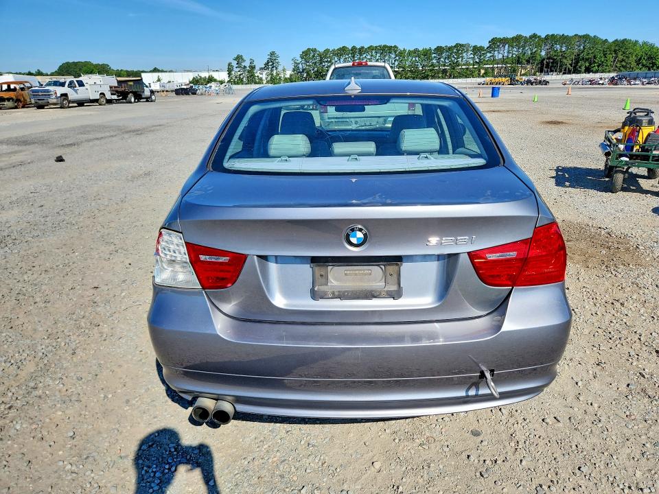 2009 BMW 3er VIN WBAPH77549NM46392 COPART salvage auction — SIDE, NC - SALVAGE CERTIFICATE OF TITLE, sold $275 on 2026-08-03 (photo 6)