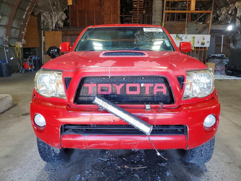 2005 Toyota Tacoma VIN 5TEUU42N95Z112793 COPART salvage auction — MINOR DENT/SCRATCHES, In - Certificate Of Title (P), sold $4,800 on 2026-07-28 (photo 5)
