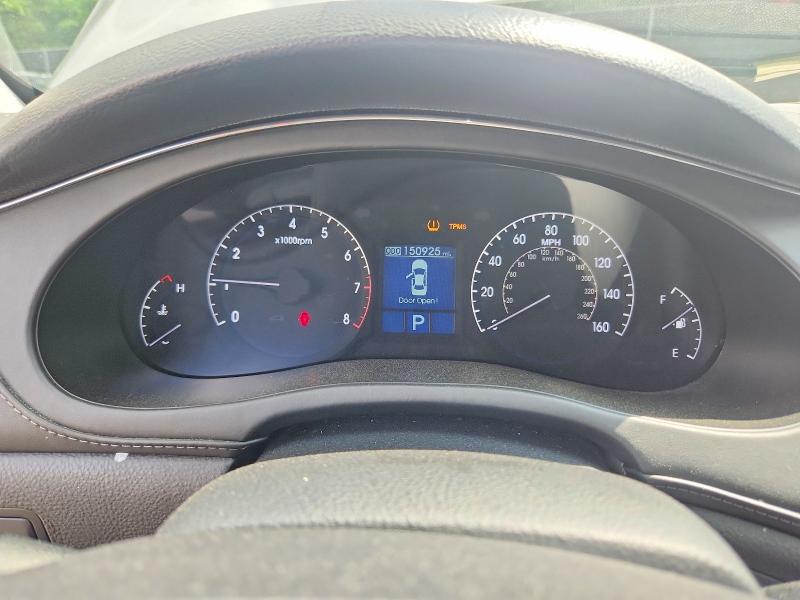 2011 Hyundai Genesis VIN KMHGC4DF0BU133019 COPART salvage auction — REAR END, MD - CERT OF SALVAGE > 75% DAMAGE (P), sold $375 on 2026-07-17 (photo 9)