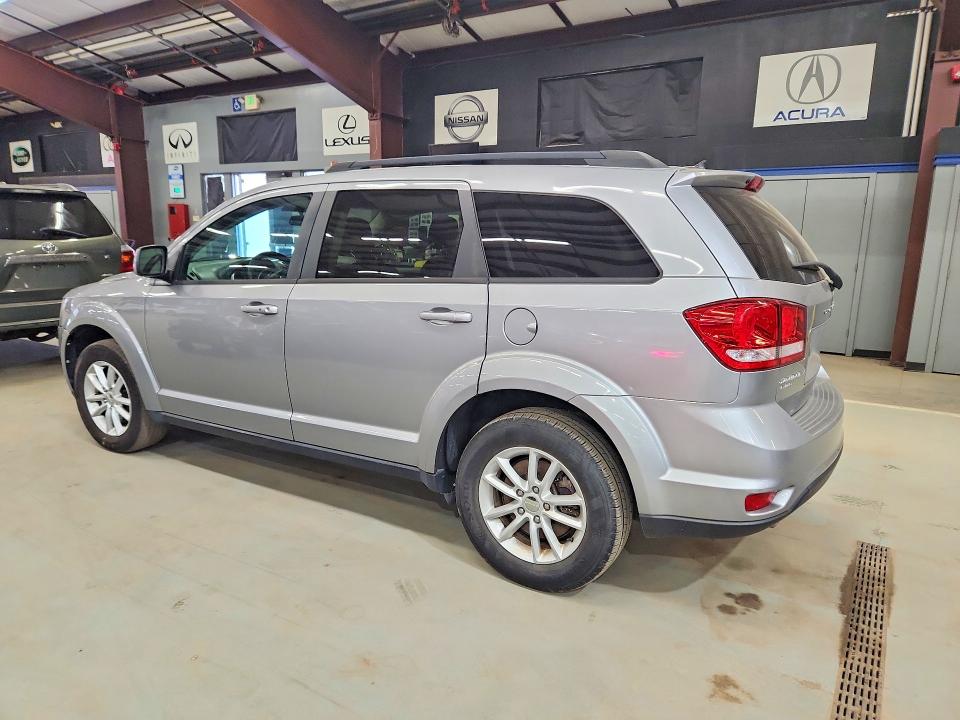 2015 Dodge Journey VIN 3C4PDDBGXFT618720 COPART salvage auction — MINOR DENT/SCRATCHES, RI - CERTIFICATE OF TITLE, sold $1,050 on 2026-07-30 (photo 2)